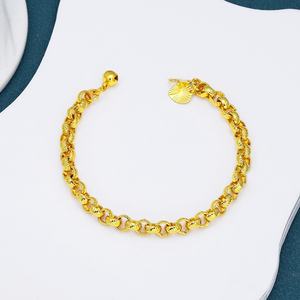 Bracelet tendance plaqué or 24 carats avec grand pendentif cœur, idéal pour femme - Nouvelle collection en promotion - Product Image 3