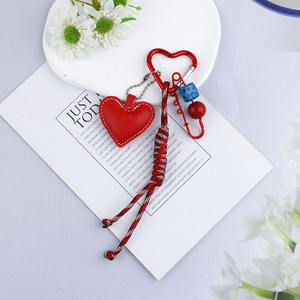 Llavero <span class=keywords><strong>de</strong></span> cuero trenzado con corazón Y2K <span class=keywords><strong>de</strong></span> moda, colgante <span class=keywords><strong>de</strong></span> <span class=keywords><strong>amor</strong></span> colorido, mosquetón, llavero, colgante <span class=keywords><strong>de</strong></span> cuerda anudada, amuleto decorativo - Product Image 4