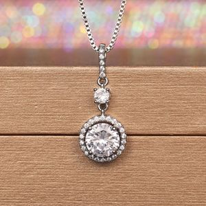 Elegante collana con ciondolo per donna, catena leggera da indossare, accessorio regalo per l'uso quotidiano - Product Image 5