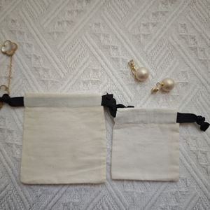 Sac en coton imprimé avec logo personnalisé, pochette en coton naturel, sac en mousseline à cordon 100% coton GOTS, sac à bijoux - Product Image 2