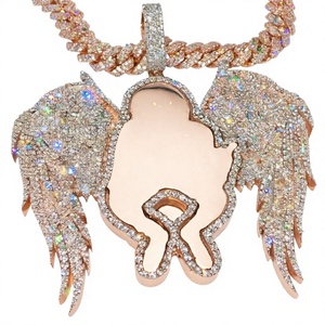 Colgante Hip Hop de Plata 925 de Alta Calidad con Dijes de Gorila Personalizados, Moissanita Iced de Corte Brillante y Engaste de Garra, que pasa la prueba del probador de diamantes - Product Image 4