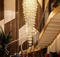 Lustre LED moderne en verre transparent sur mesure, directement de l'usine, pour grand hall d'hôtel, salle de banquet, atrium