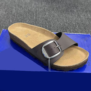 รองเท้าแตะหนังแท้ขายส่ง หนังกลับปักลาย พื้นไม้ก๊อก รองรับอุ้งเท้า พื้น EVA น้ำหนักเบา ระบายอากาศได้ดี สำหรับผู้หญิง แบบ Birkenstocks - Product Image 2