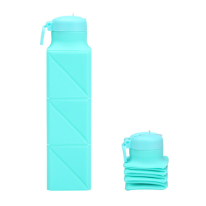 Botella de Agua de Silicona Libre de BPA, Reutilizable, Plegable y Portátil para Senderismo - Product Image 4