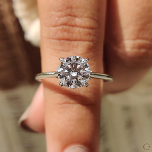 แหวนเพชรเพาะเลี้ยงสุดโรแมนติก ประกายเปล่งประกายไร้ที่ติ ออกแบบมาสำหรับงานหมั้น งานแต่งงาน และการมีสัญญาถาวร เครื่องประดับจากอินเดีย - Product Image 1