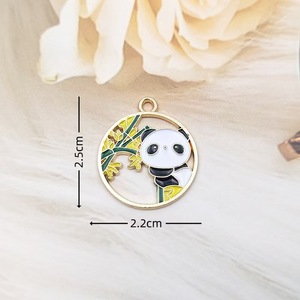 Marcapáginas de metal de latón esmaltado personalizado, diseño de Panda de Anime, fundido a mano con talla de Ángel para amantes de los libros durante la Navidad - Product Image 3