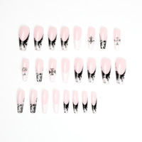 Faux ongles longs en forme de cercueil, style Chrome Heart gothique, avec breloques croix, noir et blanc, French Manucure, faits à la main, très demandés