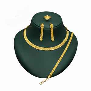 SAUTOIR COLLIER PLAQUE Plaqué Or 24K, Pendentif Classique, Ensemble de Bijoux 3 Pièces pour Femme, Mariage, Luxe Intemporel, Tendance Artisanale - Product Image 1