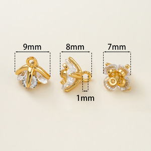 Breloques Fleur en Cristal Plaqué Or 18K avec Zircon Incrusté Griffe pour Bijoux DIY Collier Bracelet Accessoire Unisexe Usage Quotidien - Product Image 2
