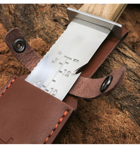 سكين هوري هوري عالية الجودة للحدائق بشفرة من الفولاذ المقاوم للصدأ ومقبض خشبي، أداة حدائق قابلة للتخصيص مع غمد - Product Image 2