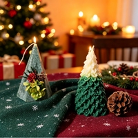 Großhandel Hochwertige Handgemachte Weihnachtsbaum-förmige Duftkerzen Einzigartige Form Heimdekoration für Feiertage Wohnraumdekoration