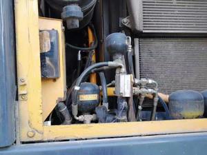 Excavatrices sur pneus Hyundai R150w-9 150w-7 305 d'occasion pour engins de terrassement Moteur coréen Construction agricole - Product Image 5