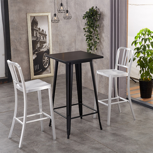 Tabouret de bar moderne en aluminium bleu marine pour extérieur, idéal pour jardin, hôtel, club et location pour événements (mariages, fêtes) - Product Image 2