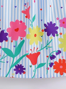 <span class=keywords><strong>Robe</strong></span> d'été décontractée pour bébé fille, <span class=keywords><strong>robe</strong></span> à bretelles rayée bleue et <span class=keywords><strong>blanche</strong></span> avec des motifs de fleurs colorées et des abeilles sur la jupe - Product Image 4