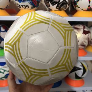 Ballon de football officiel en PVC professionnel personnalisé avec logo imprimé, prix bas pour l'entraînement sportif - Product Image 2