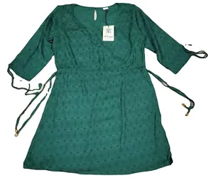 Camicetta a maniche lunghe in Rayon stampata da donna con cordino in vita e maniche disponibile a prezzo all'ingrosso