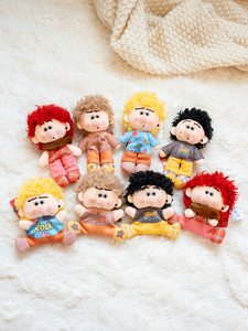 Lindo Llavero de Peluche con Forma de Muñeca de Pelo Rizado, Llavero de Personaje de <span class=keywords><strong>Dibujos</strong></span> <span class=keywords><strong>Animados</strong></span>, Colgante de Peluche Suave para Decoración de Mochilas, Regalo - Product Image 1