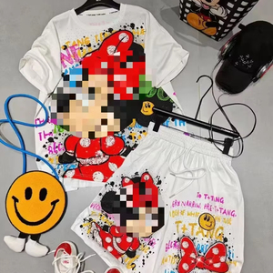 Camisetas de Terciopelo con Estampado de Dibujos Animados para <span class=keywords><strong>Mujer</strong></span>, Talla Grande, Nueva Moda, Venta <span class=keywords><strong>al</strong></span> <span class=keywords><strong>Por</strong></span> <span class=keywords><strong>Mayor</strong></span>, Personalizadas <span class=keywords><strong>por</strong></span> el Fabricante - Product Image 1