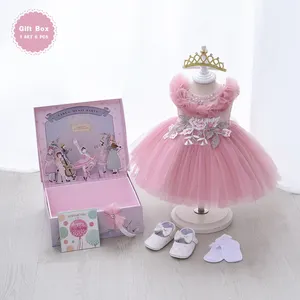 Vente en gros avec des prix compétitifs bébé robe nouveau-né bébé 0-2 ans Boutique bébé fille robes de soirée avec boîte-cadeau pour la fête