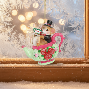 Ciondolo Natalizio Alice nel Paese delle Meraviglie, Decorazione per Albero a Forma di Dormouse, Ornamento Festivo in Resina Dipinta a Mano - Product Image 2