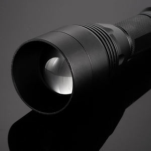 <span class=keywords><strong>New</strong></span> Zoomable <span class=keywords><strong>Torch</strong></span> ánh sáng săn bắn ánh sáng có thể thay đổi ánh sáng màu LED <span class=keywords><strong>Torch</strong></span> Cắm Trại Pin sạc dài phạm vi trắng màu xanh lá cây màu đỏ - Product Image 4