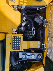 Komatsu รถขุดพร้อมถังขุดดินไฮดรอลิกสีเหลืองอุปกรณ์ก่อสร้าง - Product Image 5