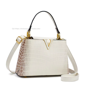 Newest High Quality Pu Leather Handbags Trendy Fashion Latest Luxury Designer Tote Bags Women's Shoulder Bags - Product Image 2