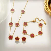 Conjunto de Tres Piezas de Moda en Acero Inoxidable con Trébol de Cinco Hojas de Doble Cara: Pulsera, Collar y Aretes para Mujer 2026