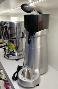Machine <span class=keywords><strong>de</strong></span> cuisine commerciale <span class=keywords><strong>Extracteur</strong></span> <span class=keywords><strong>de</strong></span> <span class=keywords><strong>jus</strong></span> d'agrumes semi-automatique - Product Image 4