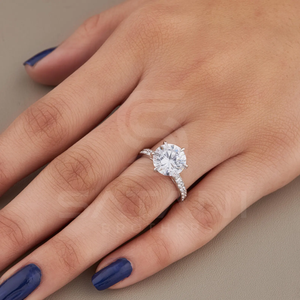 Anillo Solitario de Moissanita Redonda de 10 mm con Banda Pavé, Joyería Elegante, Brillante y de Lujo, Pieza Destacada para Mujer, de la India - Product Image 1