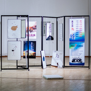 Unité d'affichage sur pied pliable <span class=keywords><strong>de</strong></span> couleur noire/argentée personnalisée pour l'espace d'exposition en studio, les musées et <span class=keywords><strong>la</strong></span> <span class=keywords><strong>photographie</strong></span> - Product Image 6
