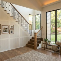 Main courante d'escalier en fer forgé moderne, design arche croisée, montage au sol, double embout de tige croisée, garantie à vie
