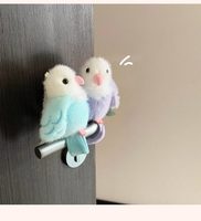 Boneka Gantungan Tas Lovebird Lucu Mirip Asli Warna Peach 15cm, Aksesoris Tas Jepit, Hadiah Ulang Tahun
