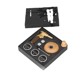 Kit de fumage pour cocktails personnalisé avec torche : 6 saveurs de copeaux de bois pour boissons et cocktails Old Fashioned (sans butane) - Product Image 3