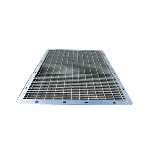 Grilles métalliques linéaires à mailles plates pour rampes, ponts, lots <span class=keywords><strong>de</strong></span> stationnement, grilles en acier à mailles plates - Product Image 1