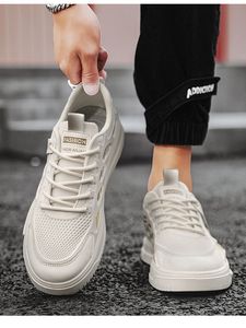 Scarpe estive nuove da uomo in mesh traspirante sneaker da uomo stile coreano scarpe bianche versatili spessy running scarpe casual - Product Image 3