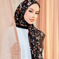 Personnalisé Nouveau Design Imprimé Floral Foulard Musulman Voile Voile Carré Musulman Printemps Femmes Malaisie Voile Hijab