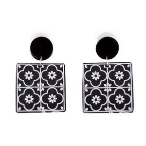 Orecchini pendenti dipinti con disegno floreale quadrato bianco e nero, gioielli alla moda, 12 pezzi - Product Image 1