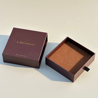 Emballages de luxe pour bijoux et cosmétiques, estampage à chaud, finition mate, boîtes cadeaux de Noël en gros