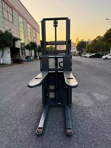 Chariot élévateur manuel électrique intelligent pour allées étroites, transpalette, mini-grue CE pour entrepôt, chariot élévateur 1,5 t - Product Image 4