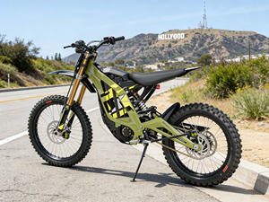 La Surron Light Bee X 2026 produce 196 pies libres-pie libres de torque en la rueda trasera con una potencia máxima de 8KW. - Product Image 5