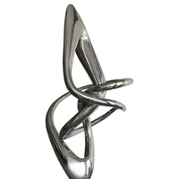 Grande sculpture abstraite moderne en acier inoxydable plaqué or poli, sculptée sur le thème de l'immobilier, pour parcs et aménagements paysagers
