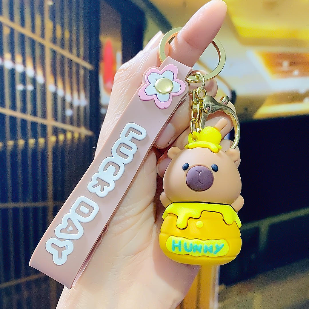 จี้ capibala-น้ำผึ้ง