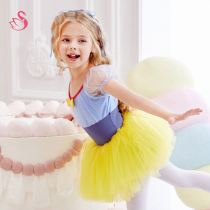 Abito a maniche corte bianco neve gonfio per le prestazioni delle ragazze che indossano abiti da asilo per bambini stampati - Product Image 2