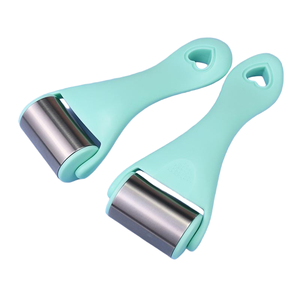 Rouleau de massage rafraîchissant en acier inoxydable pour le <span class=keywords><strong>visage</strong></span> et le corps - 19 cm avec poignée antidérapante (88g) - Product Image 4