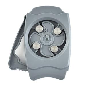 Abrelatas compacto para abrir fácilmente, utensilio de cocina portátil con cuatro ruedas, colores gris, rojo y verde - Product Image 3