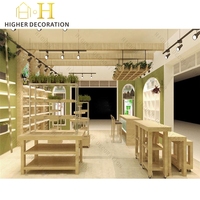 Vitrine de présentation cosmétique tendance personnalisée avec éclairage LED, présentoir pour parfums, pour la présentation de soins de la peau, aménagement intérieur de boutique de maquillage