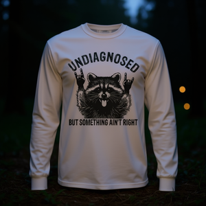 T-shirt à manches longues avec motif Raccoon Meme « On ne sait pas ce qui se passe, mais quelque chose ne va pas » – Catégorie de produits promotionnels - Product Image 3