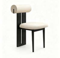 Chaise de salle à manger moderne en bois massif sans accoudoirs avec dossier rembourré en cuir PU, durable et stable pour la maison, les comptoirs de café
