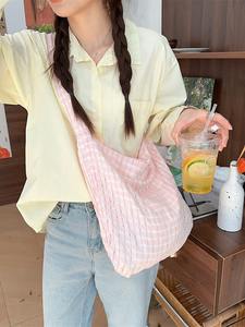 Sac bandoulière en toile ajouré à motif écossais, nouvelle collection été, couleur bonbon fraîche, vente en gros - Product Image 4